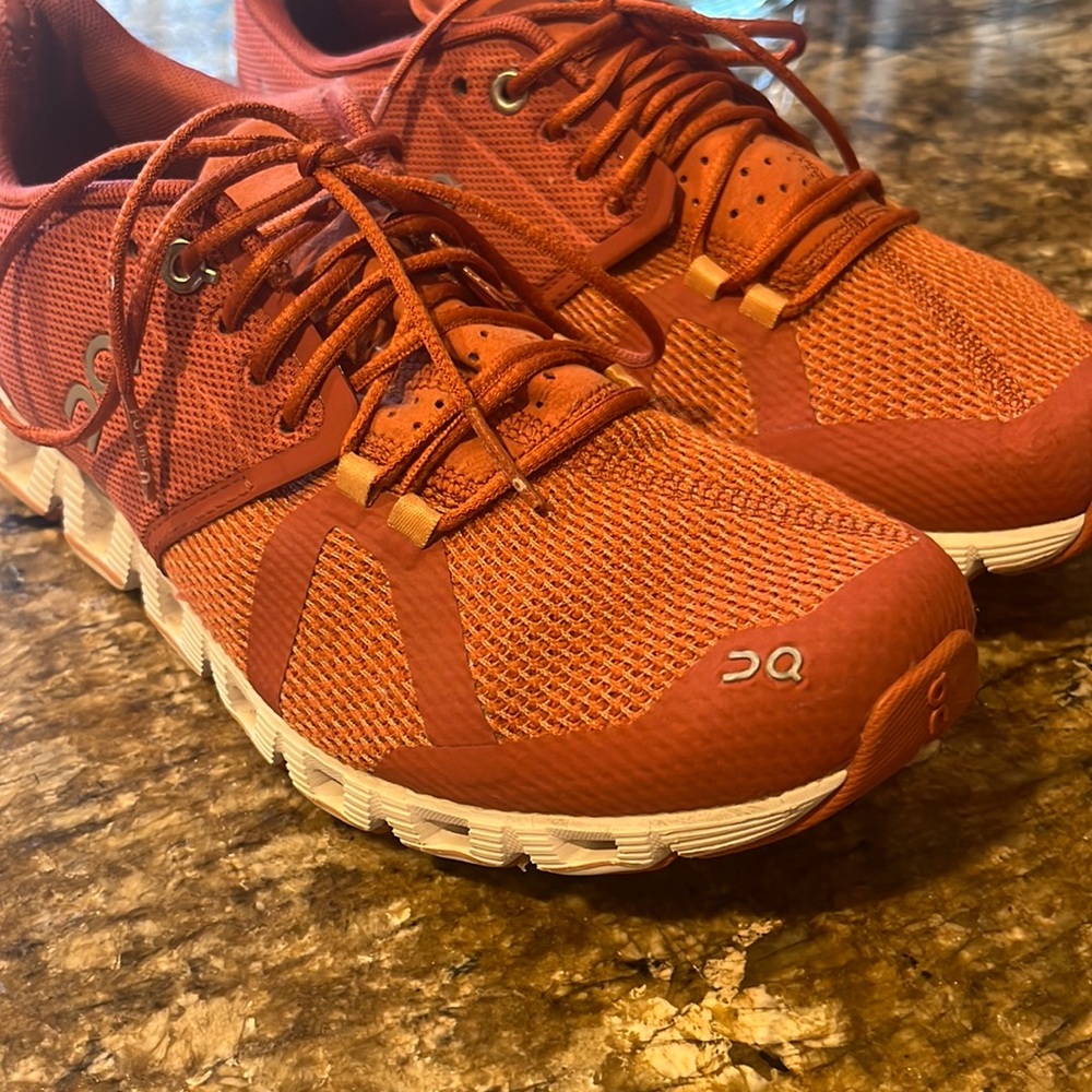 On Cloud Running Sneakers